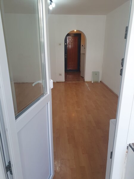 Piata Progresul, proprietar garsoniera