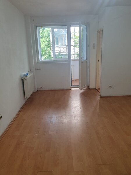 Piata Progresul, proprietar garsoniera