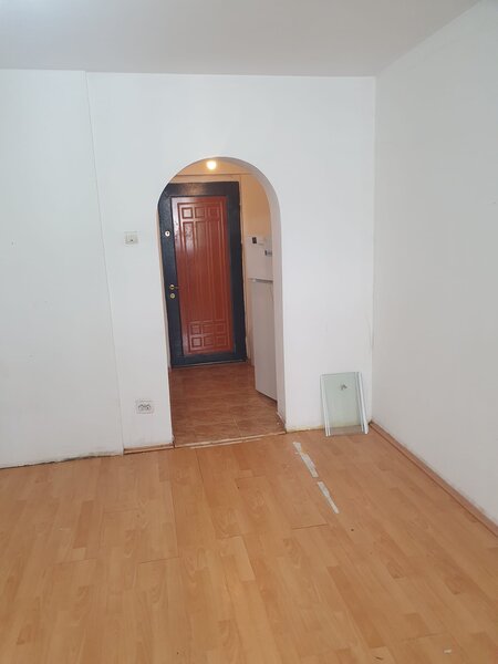 Piata Progresul, proprietar garsoniera